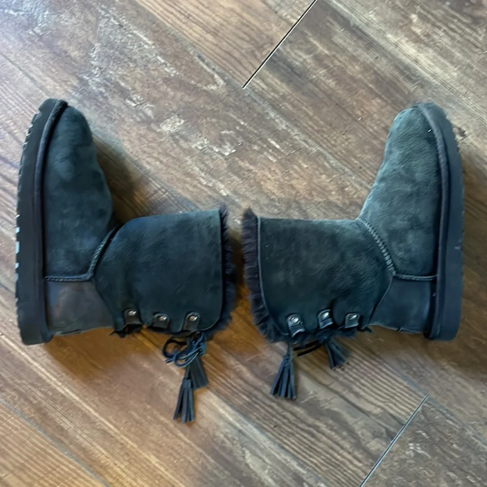 UGG Boots - Picture 8 of 13